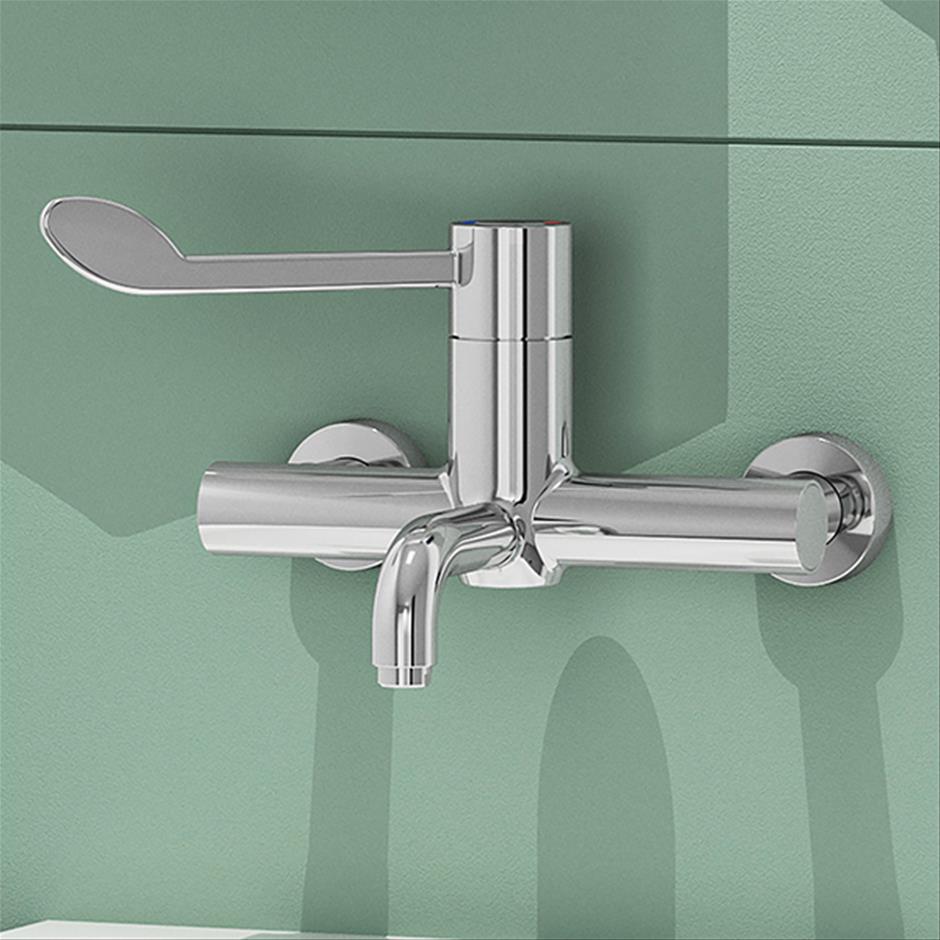 Markwik 21+ Comfort SQ panel mounted mixer with detachable spout